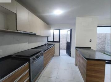 Casa en condominio de 3 habitaciones, El Marqués · Exclusiva Casa en Renta de 3 Recamaras, Roof Garden Privado y Amenidades en Zizana, Zakia, Queretaro