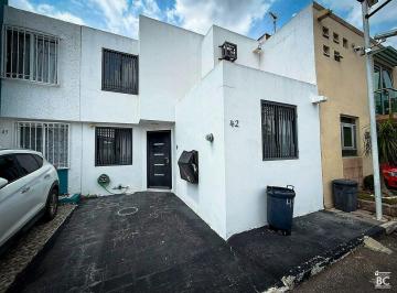 39a96114bc98b819ef726927243dc03eba92a524acad26262cac07aef764ceef · Casa en Venta en Jardines del Valle