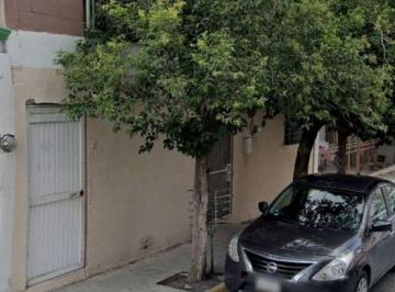 Casa en Venta de 6 habitaciones La Madrid · Casa en Venta a Una Cuadra de Urdiñola