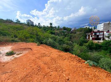 Terreno / Lote , Oaxaca de Juárez · Terreno con Vista Panorámica en Venta | Col. Lomas del Crestón (254 M&sup2;)