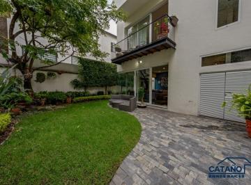 Casa en condominio · 400m² · 3 Recámaras · 4 Estacionamientos · Exclusiva Residencia en Condominio Horizontal, Florida, Tecoyotitla