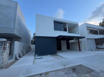 Casa de 4 habitaciones, Benito Juárez · Casa en Venta Losantos | 275 m² | 4 Recámaras y Alberca Privada