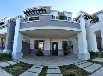 Casa de 3 habitaciones, Gustavo A. Madero · Descubre Una Casa Donde El Espacio Hace La Diferencia en Pachuca