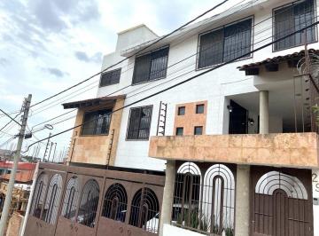 Casa de 3 habitaciones, Naucalpan de Juárez · Venta de Casa en Fraccionamiento Emperadores, Lomas Verdes (Praderas de San Mateo)
