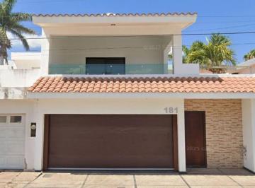 Casa de 3 habitaciones, Ahome · Casa en Venta en Sánchez Ruiz, Los Mochis, Sinaloa.