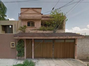 Casa de 5 habitaciones, Zamora · Casa en Zamora de Hidalgo, Michoacán. ¡Súper Precio!