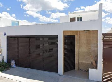 Casa de 3 habitaciones, Mérida · Casa en Venta en Las Américas II, Mérida, Yucatán.