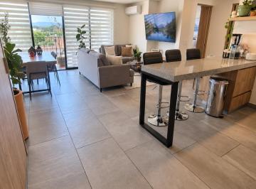 Departamento de 3 habitaciones, Zapopan · Venta Departamento Zona Real