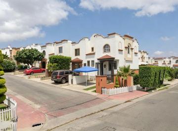 Casa de 3 habitaciones, Tijuana · Venta de Casa en Jardines de Agua Caliente Tijuana Baja California