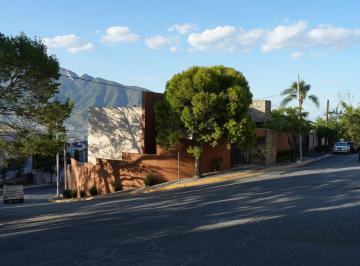 casa 1 · Propiedad Multifamiliar en Villa Montaña · 3 Propiedades Independientes
