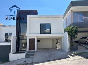 d7001a97d730bd2acf418e931c8c3c7f44a7d7e6bb571e6615737e8c18652d8e · Casa en Lomas Universidad