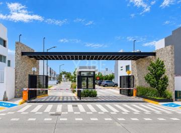 Casa de 3 habitaciones, Zapopan · Casa en Renta Parques de Tesistán