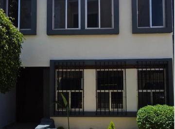 Casa · 110m² · 3 Recámaras · 2 Estacionamientos · Venta de Casa en La Calera Puebla