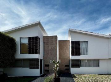 Casa de 3 habitaciones, Querétaro · Renta Casa Amueblada en Juriquilla con Hermoso Jardín