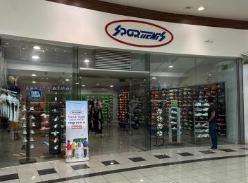 Local comercial · 97m² · Local Comercial en Renta o Venta en La Gran Plaza, Cancún