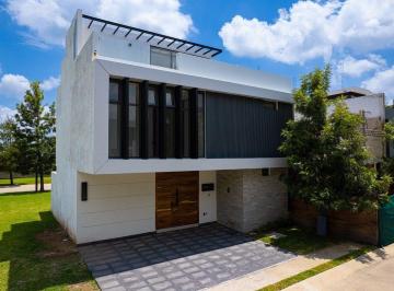 9765adede164bcf2472fa7140b633730b3758875e04fdac38050cf4662209475 · Casa en Venta en Privanza Hábitat – Coto Ponto | Solares, Zapopan