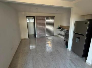 Casa · 81m² · 3 Recámaras · 2 Estacionamientos · Casa Semi Amueblada con Terreno Excendente