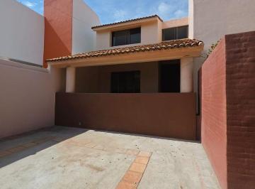 9f5772694a5302a2ce22a1a42da1db6fdad7ff5101bf7411591083d504524b3b · Casa en Venta en Lomas 4ta. Secc.