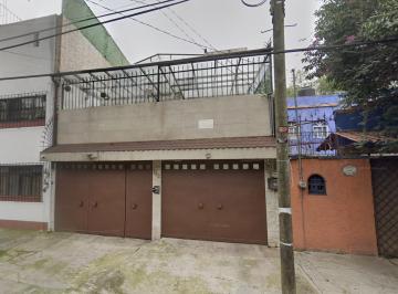 Casa de 4 habitaciones, Coyoacán · Casa en Venta Cerca de Museos en Coyoacán