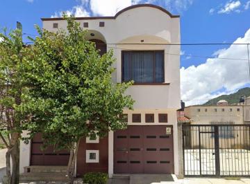 Casa de 5 habitaciones, · Casa en San Cristobal de Las Casas, Chiapas. ¡Súper Precio!