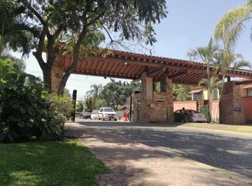 Casa de 2 habitaciones, Emiliano Zapata · Casa en Venta en Privada con Alberca y Vigilancia Las Garzas