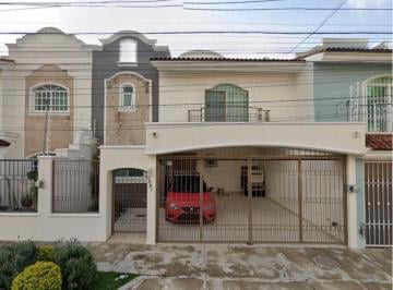 Casa de 4 habitaciones, Guadalajara · Casa en Guadalajara, Jalisco. ¡Súper Precio!