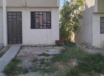 Casa de 2 habitaciones, General Zuazua · Casa de 108 m² con 2 Recámaras en Venta, Col. Valle de Santa Elenea, Zuazua