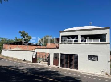 Casa · 160m² · 8 Recámaras · 3 Estacionamientos · Casa en Venta en Sandovales, El Llano, Aguascalientes