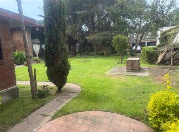Casa · 455m² · 5 Recámaras · 12 Estacionamientos · Casa en Venta