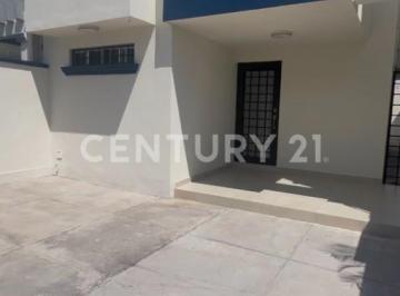Casa · 180m² · 2 Estacionamientos · Casa en Renta en Col. Cumbres San Agustin en Monterrey