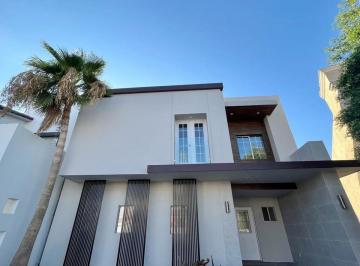 Casa de 4 habitaciones, Mexicali · Casa en Renta Cerrada del Sol