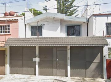 Casa de 4 habitaciones, Azcapotzalco · Casa en Venta en Nueva Santa María