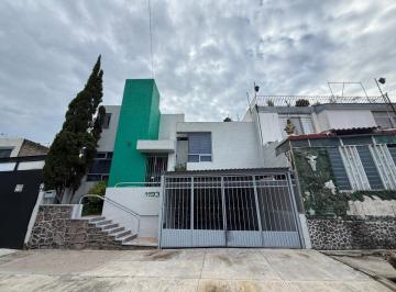Casa de 4 habitaciones, Guadalajara · Renta de Casa Amueblada