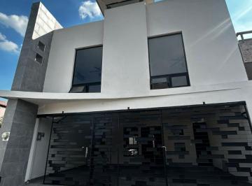 Casa de 4 habitaciones, Monterrey · Casa en Venta Cumbres del Sol. Monterrey. N. L