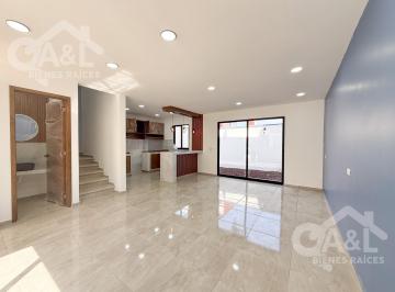 Casa · 179m² · 3 Recámaras · 2 Estacionamientos · Casa en Venta en Fraccionamiento San Miguel Coatepec