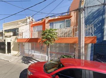 Casa en Venta de 3 habitaciones 24 de Abril · ¡Gran Casa Adjudicada! ¡En Remate Bancario, Cesión Ante Notario!