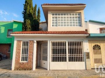 Casa · 120m² · 4 Recámaras · 1 Estacionamiento · Casa en Venta en Fraccionamiento Don Carlos 2 Tizayuca, Hgo.