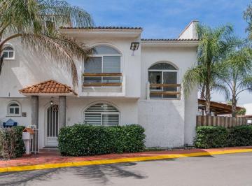 Casa de 5 habitaciones, Querétaro · Casa en Venta, Colonia Ejido Modelo, Querétaro, Querétaro