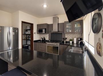 Casa de 4 habitaciones, Tlajomulco de Zúñiga · Casa en Venta en Bellaterra Fronda – Zona Sur