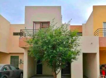 Casa de 3 habitaciones, Santa Catarina · En Venta Casa Bonita Ampliada 3 Rec. Buena Zona Colonia Privada Bosques La Huasteca Sta. Catarina Nl