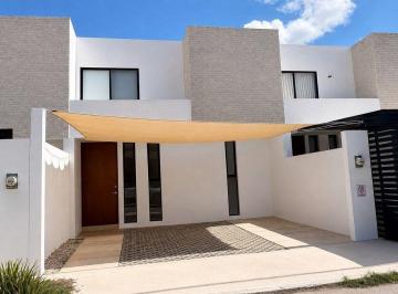 Casa en condominio de 3 habitaciones, Mérida · Townhouse de Tres Habitaciones con Alberca | Kta |