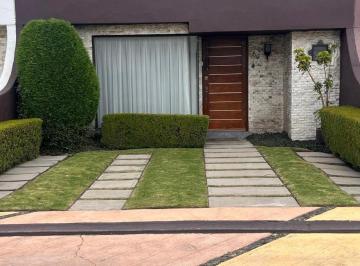 Foto 1 · Venta de Casa en Toluca, Ubicada en Colonia Santa Maria de Las Rosas