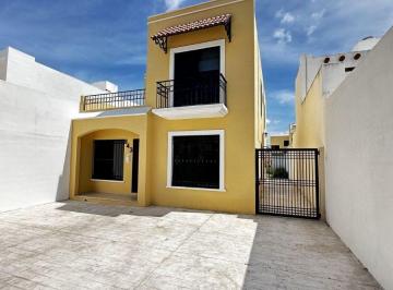 b6c763b32c85035ad90f26c91c8fd634f7e791fbfd9eb448ed04dc440ad0fbae · Casa en Renta con Recámara en Planta Baja | Gran Santa Fe Mérida