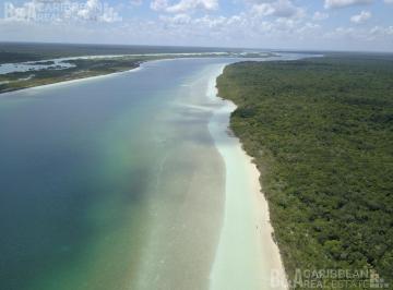 Terreno / Lote · 10000m² · Terreno Frente a Laguna en Venta en Buena Vista, Bacalar