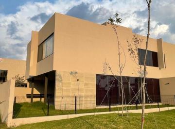 Casa de 4 habitaciones, Querétaro · Casa Venta Lomas del Campanario Norte