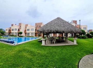 Casa en condominio de 3 habitaciones, Emiliano Zapata · Casa en Condominio con Vigilancia y Alberca en Venta en Sauces IV, Tezoyuca, Morelos
