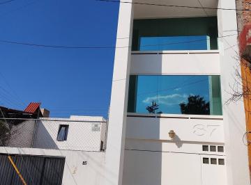 Oficina · 84m² · 2 Estacionamientos · Renta Edificio Oficina Consultorio Cimatario Zona Centro Facil Acceso
