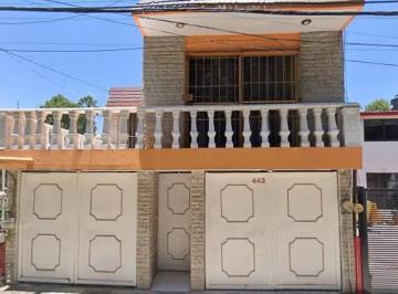 Casa de 4 habitaciones, Tlalnepantla de Baz · Venta de Casa en Col Valle Dorado Tlanenplanta de Baz Estado de Mexico