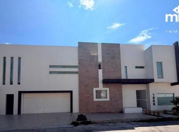 Casa de 4 habitaciones, Juárez · Venta de Residencia en Fraccionamiento Country Raquet Clubciudad Juárez Chihuahuaterreno 350 m²