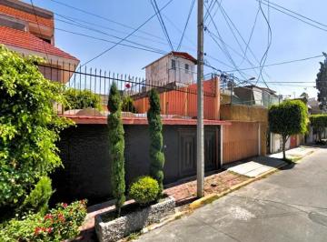 Casa de 4 habitaciones, Nezahualcóyotl · Casa en Venta en Col Bosques de Aragon Nezahualcoyolt Estado de Mexico